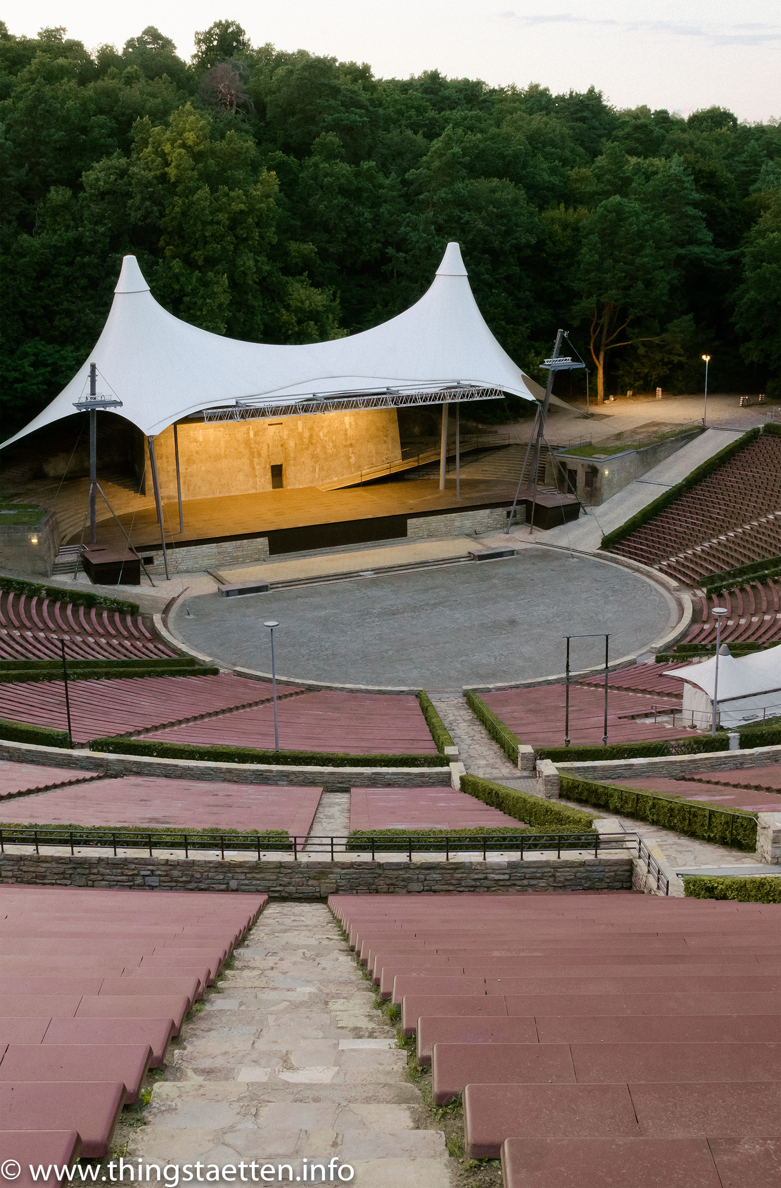 Stage and audience rows of the Waldbühne Berlin